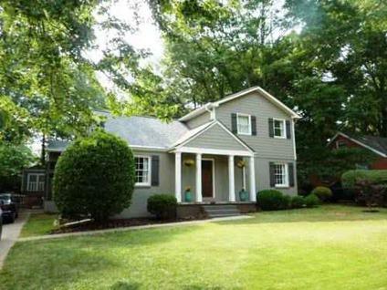 $369,000
3/2 Beautiful home w/Large screened porch,Huge Master,private balcony!