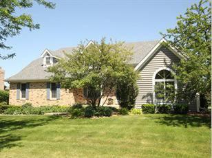 $369,900
Beautiful Home w/1st Floor Master Suite, West Chicago, IL