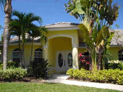 $369,900
Bonita Springs 3BR 2BA, This gorgeous single family home