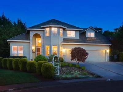 $369,900
Elegant & Stunning 3 Car Garage home in prestigious Lake Heights