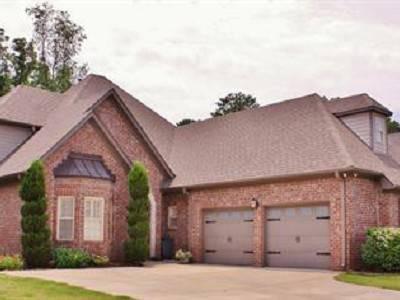 $375,000
Bainbridge Trace Home with 5000 square feet under roof...