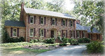 $375,000
Midlothian 4BR 2.5BA, Rarely does a stately all-brick
