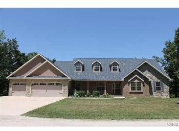$375,000
Waynesville 5BR 3BA, Custom Home that is a must see!!