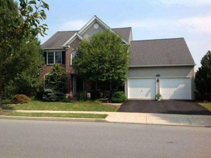 $379,900
4880 Waterford Drive