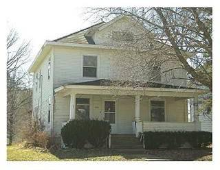 $37,900
401 5th Ave