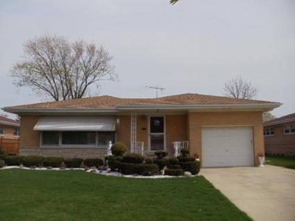 $389,000
1 Story, Ranch - NORWOOD PARK TOWNSHIP, IL