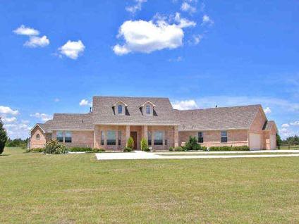 $389,500
Single Family, Traditional - Farmersville, TX