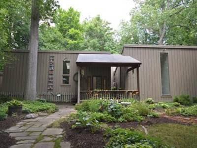 $389,900
Contemporary Home Nestled in Wooded Setting