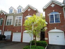 $389,900
Scotch Plains 2BR 2.5BA, Immaculate unit. Full finished