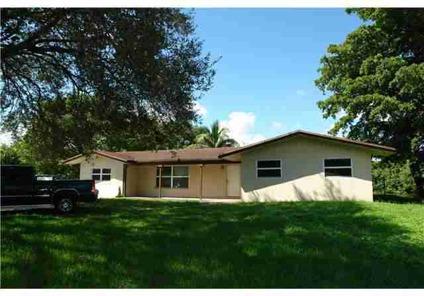 $399,000
Davie Four BR Three BA, A1699170 REMODELED HOME ON EXTENDED LOT!