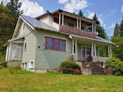 $399,000
Enjoy the Snoqualmie Valley Views!