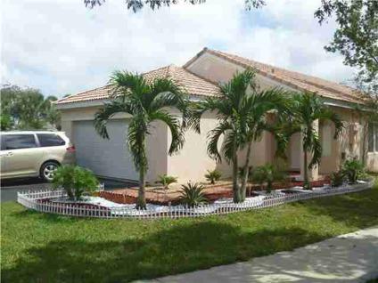 $399,000
Fort Lauderdale, INMACULATE 3 BEDROOM 2 BATH HOME SITUATED
