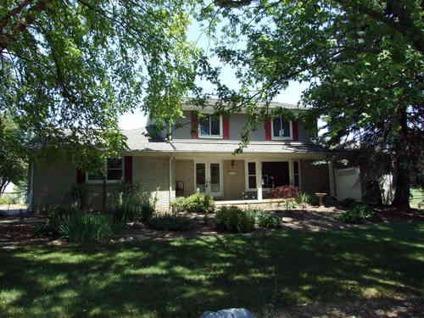 $399,900
5BR, 3.1 Baths Home On 3.16 acres in South Lyon, Michigan