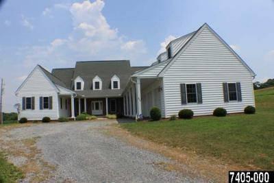 $399,900
Mount Wolf 3.5BA, Perfect home situated on nearly 2 ac &