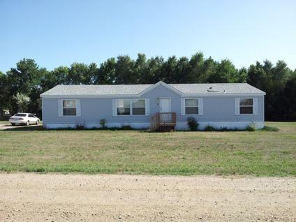 $39,500
Mobile Home 4 Sale Just 5 miles north of Sioux Falls