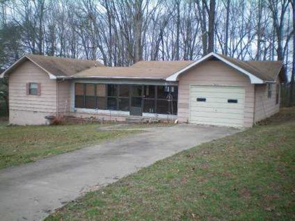 $39,900
Etowah 3BR 1BA, Nice setting for this well-taken care of