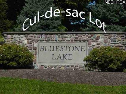 $39,900
Get Ready to build the home of your dreams. Cul-de-sac Lot at Bluestone Lake