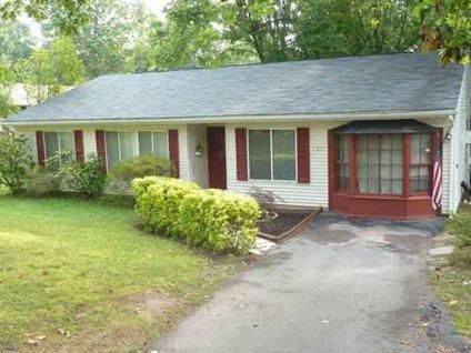 3 BR / 2 BA Home Minutes from Dulles Airport in Fairfax County VA