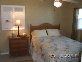 $400,000
Ormond Beach 3BR 2BA, THIS HOME IS BEAUTIFULLY MAINTAINED