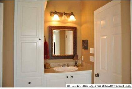 $409,900
Baton Rouge 5BR 3BA, Wonderful custom home in desirable
