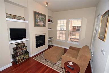 $410,000
Englewood Three BR Four BA, WOW! ONE OF THE BEST LOCATIONS IN