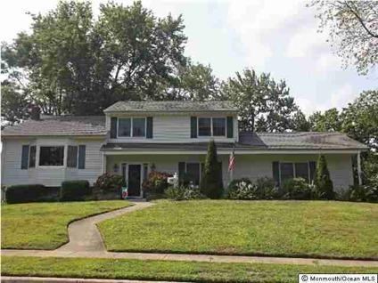 $414,900
Middletown, Spacious updated 4 bedroom, 2 1/2 bath colonial