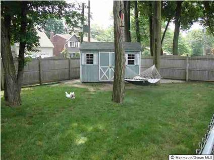 $415,000
Middletown Three BR 1.5 BA, NO NEED TO PLAN A VACATION WITH THIS