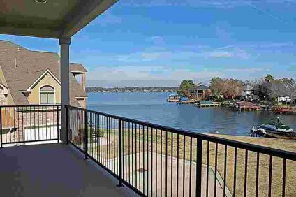 $415,000
Willis 3BR 3.5BA, Open water view on the shores of Lake