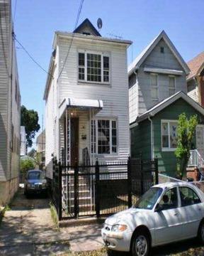 $419,000
Brooklyn 4BR 3BA, Beautiful - 2 Family - Mint Condition