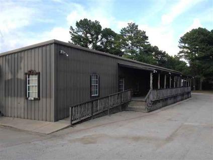 $425,000
Longview, Fully operational restaurant with over 3700 sq ft.