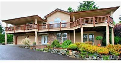 $425,000
Love where you live in this exceptional Lake Tapps property