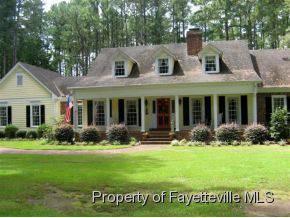 $429,900
Fayetteville 3BR 4BA, PRIVATE COUNTRY RETREAT IS THE BEST