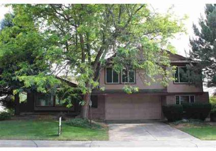 $435,000
Centennial 5BR 3BA, MINUTES TO I25 AND C470.