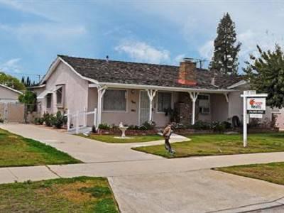 $439,000
Classic 1955 single story ranch home in great neighborhood!