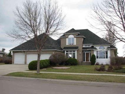 $439,900
Fargo 5BR 2.5BA, Delightfully designed 2 story home with