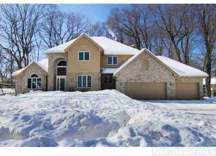 $439,900
Gorgeous home nestled into a beautiful wooded cul-de-sac lot.