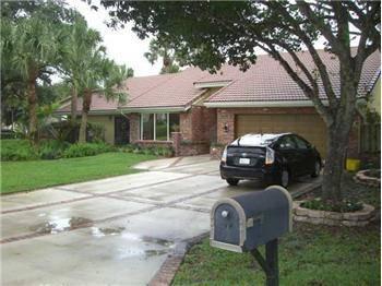 $449,000
2047 SW 36th Ave