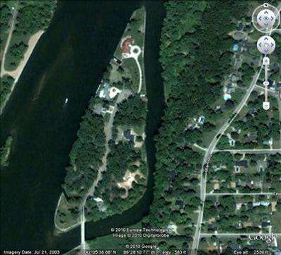 $449,000
Benton Harbor, Live on a private, gated island with 216' of