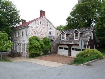 $449,000
Historic Home Including 2 Apartments - Walk to the Potomac River!