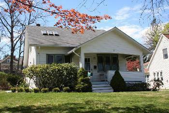 $449,000
Ridgefield 3BR 2BA, Walk to Town. Villiage Cape with open