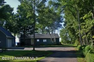$449,900
Brainerd 1BR, 105' sand shoreline, offering lake view from