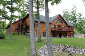 $449,900
Empire 3BR 2BA, Gorgeous Up-North log home, never lived in