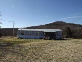 $44,500
Country living & affordable! 1.5 miles to Table Rock Lake boat launch.