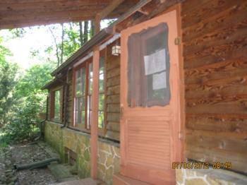 $44,900
Hedgesville 1BA, Quaint little cabin on 1.31 acres in .