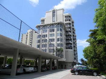 $450,000
Fort Myers Beach 3BR 2BA, Beach front High Rise with