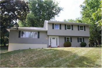 $450,000
Immaculate Five BR Split in Parsippany!