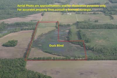 $450,000
West Frankfort, 80 acres of which 45 are tillable and 10 are