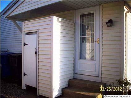 $459,000
Lavallette 4BR 1BA, Spacious ranch in on Chadwick Beach