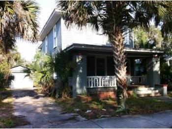 $45,000
Check out this 2-story duplex in Sanford