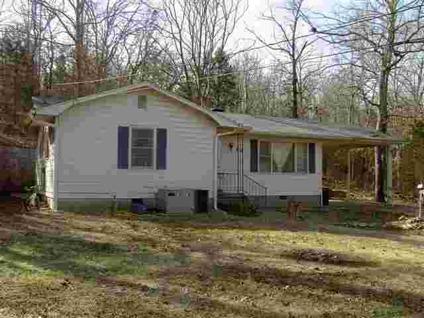 $45,900
Cozy 2 bedroom home is close to Lake Thunderbird and town center.